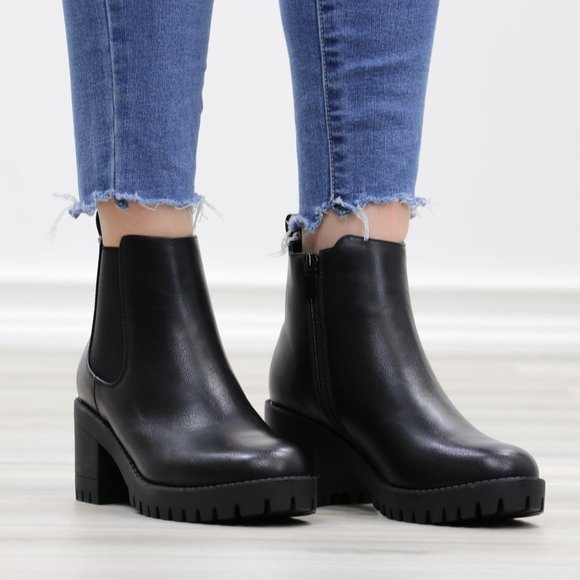 Chunky Chelsea Lug Black Ankle Boots - Picture 10 of 14
